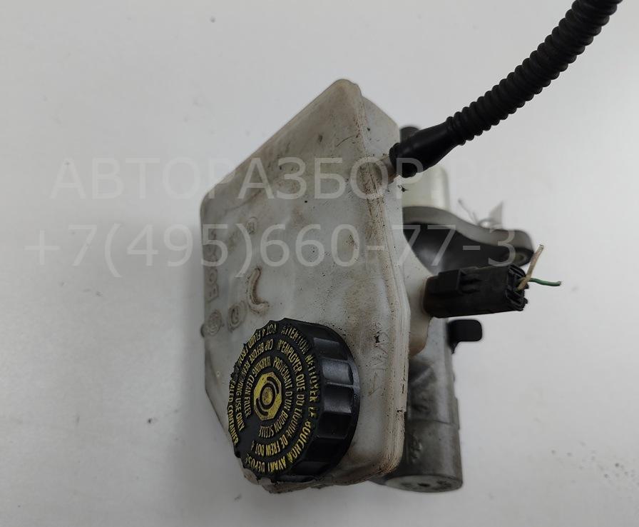 Цилиндр тормозной главный