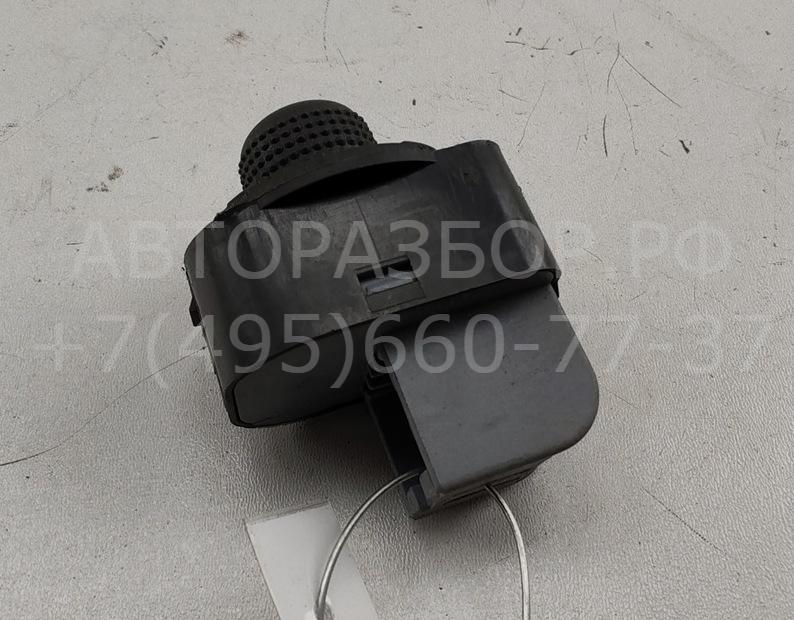 Кнопка регулировки зеркала