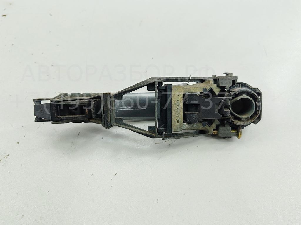 Ручка двери передней наружная правая