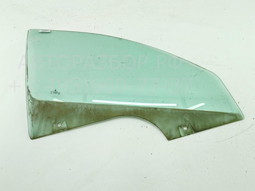 Стекло двери передней правой