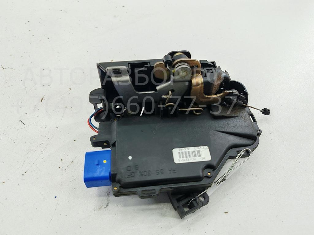 Замок двери передней правой