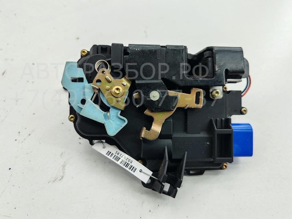 Замок двери передней правой