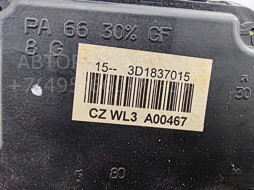 Замок двери передней левой