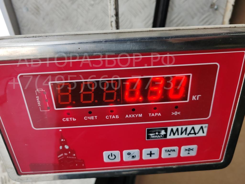 Молдинг двери передней левой