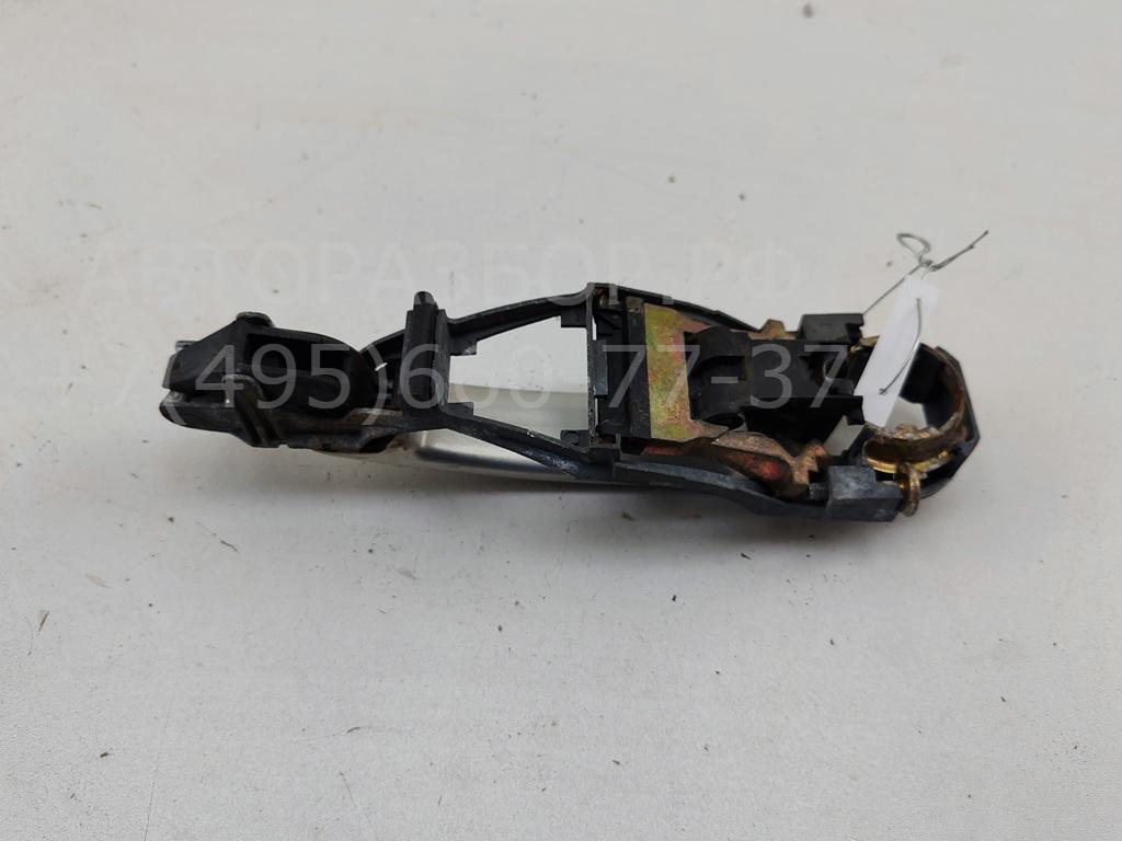 Ручка двери передней наружная правая