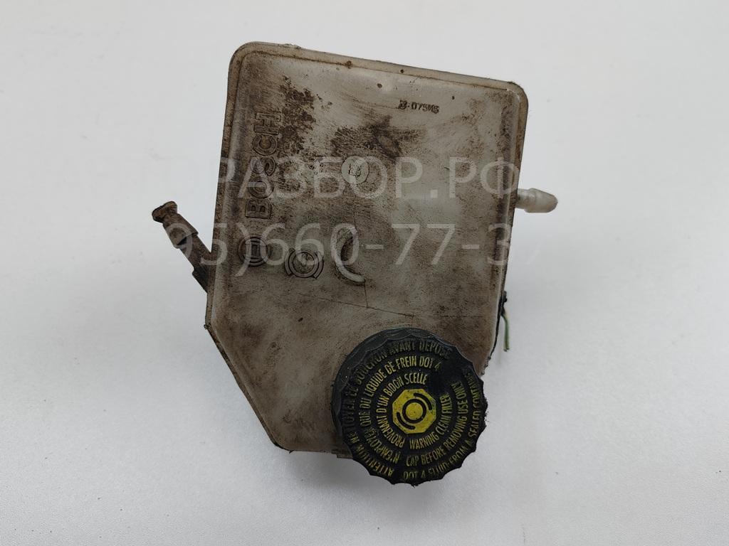 Бачок главного тормозного цилиндра