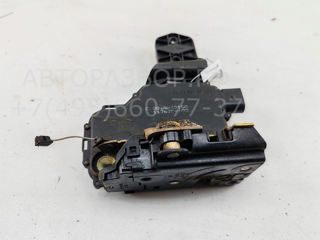 Замок двери передней правой