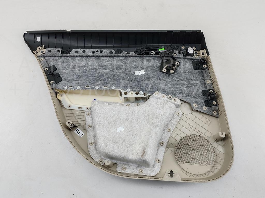 Обшивка двери задней правой