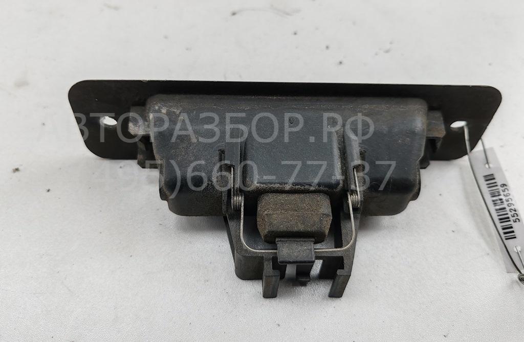 Ручка двери багажника наружная