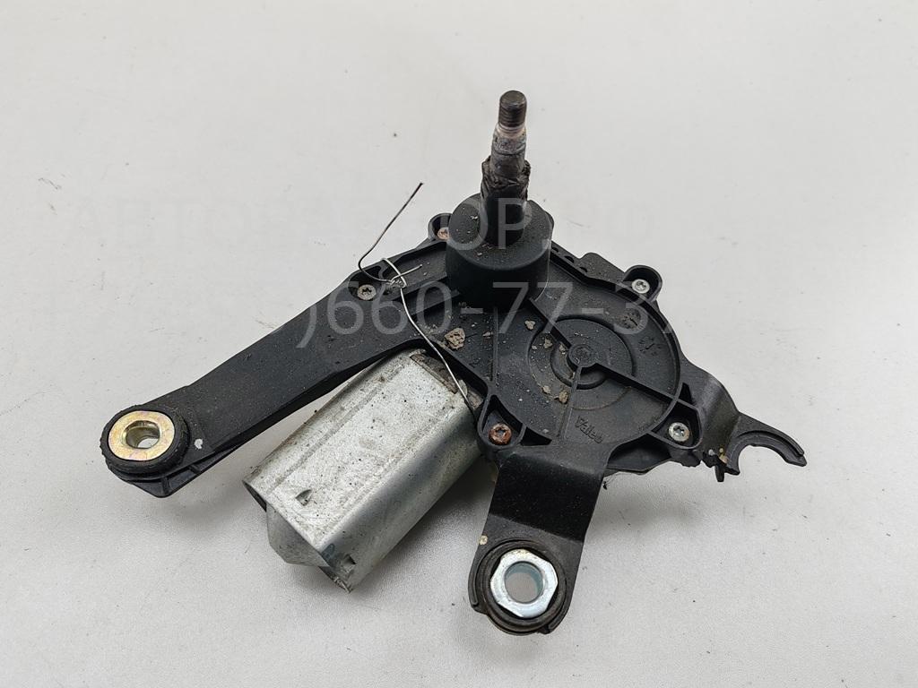 Моторчик стеклоочистителя задний