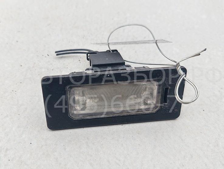 Фонарь подсветки номера