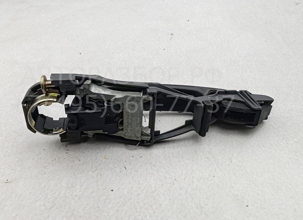 Ручка двери передней наружная правая