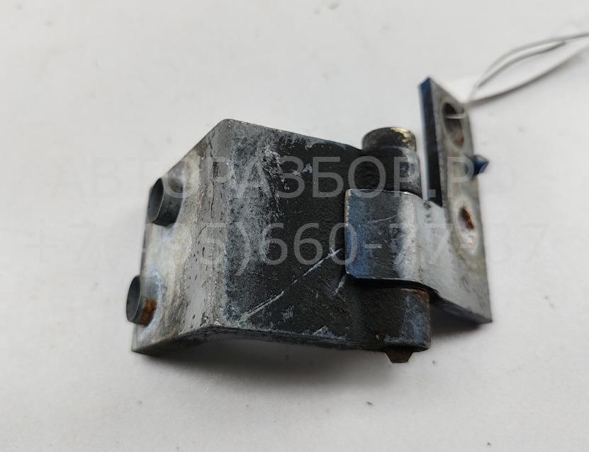 Петля двери