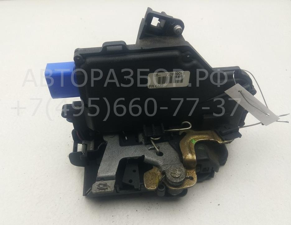 Замок двери задней левой