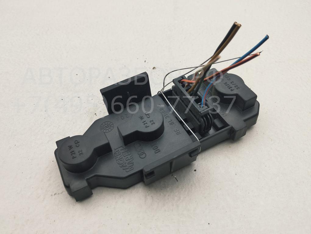 Плата заднего фонаря правого