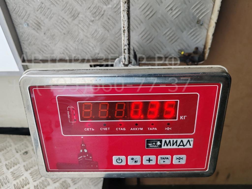 Накладка двери передней правой