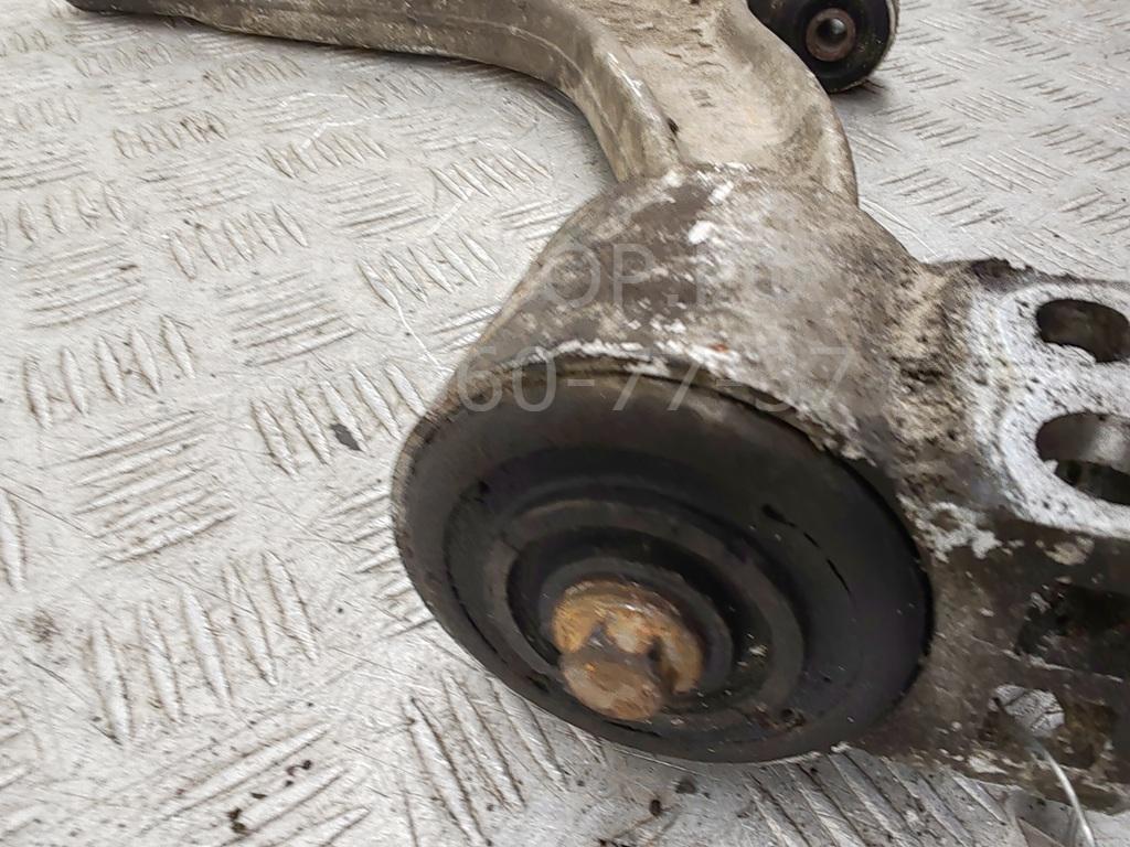 Рычаг передний левый