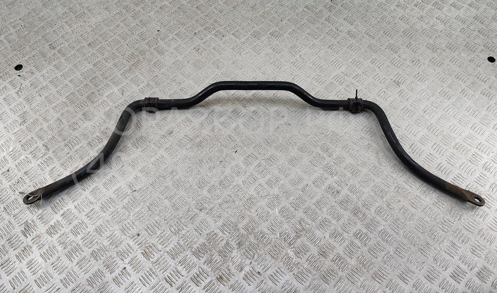 Стабилизатор передний