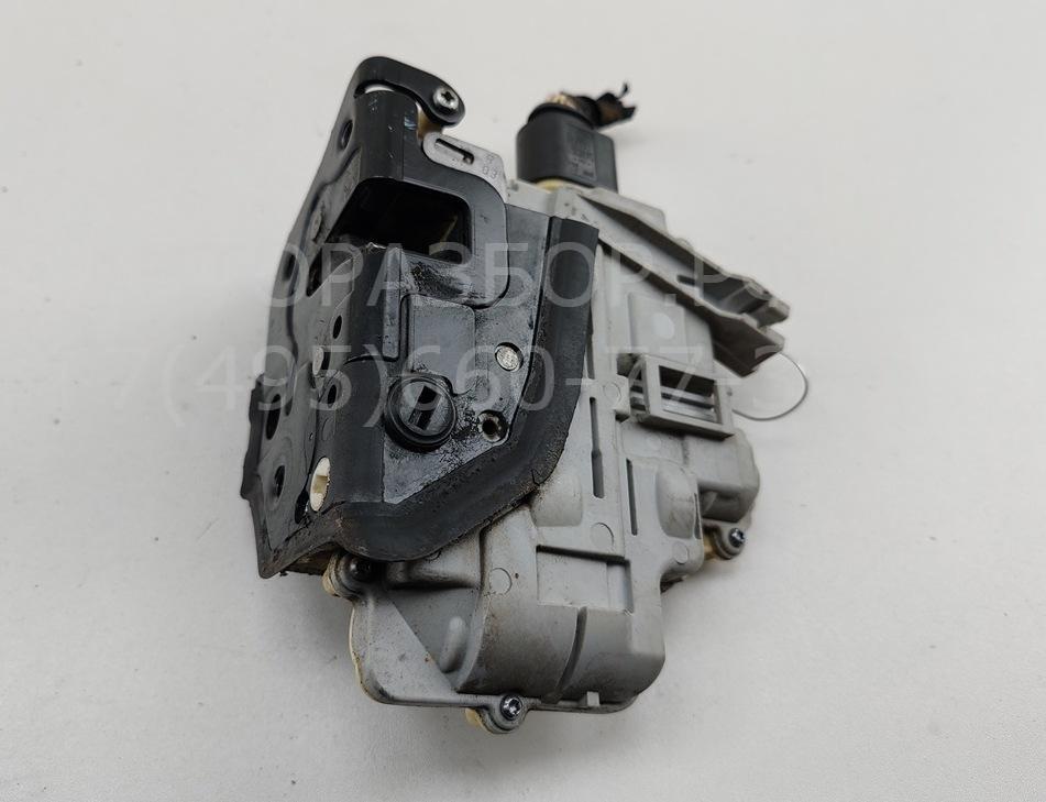 Замок двери задней правой