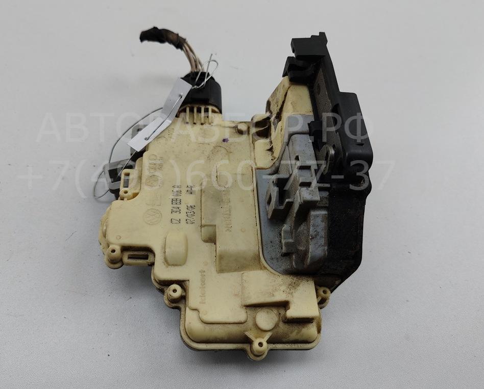 Замок двери задней правой