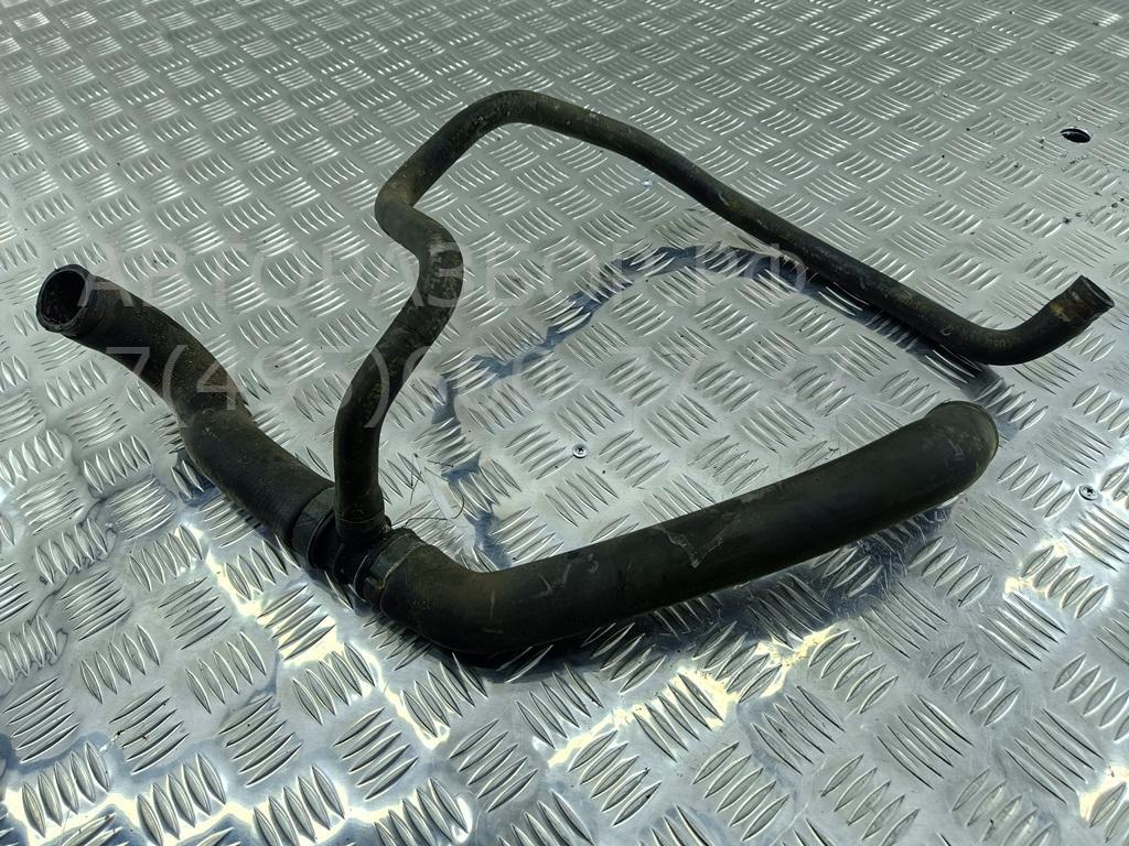 Патрубок радиатора