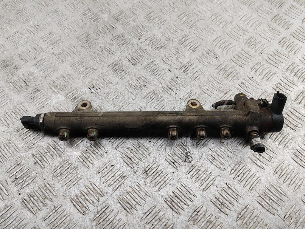 Рейка топливная (рампа)