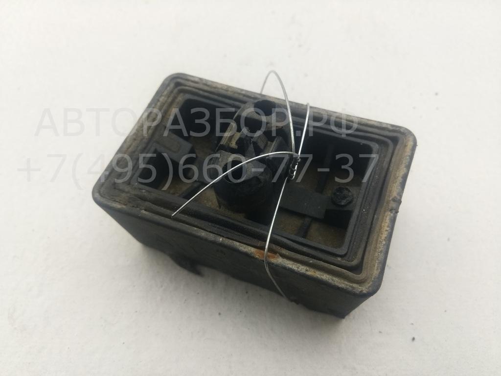 Заглушка поддомкратника