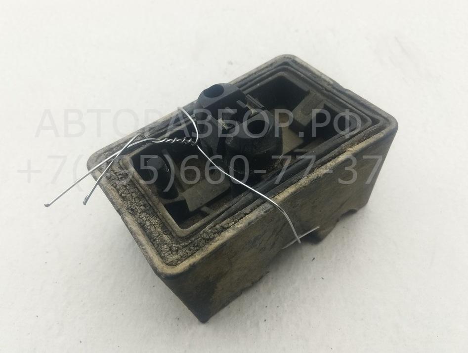 Заглушка поддомкратника