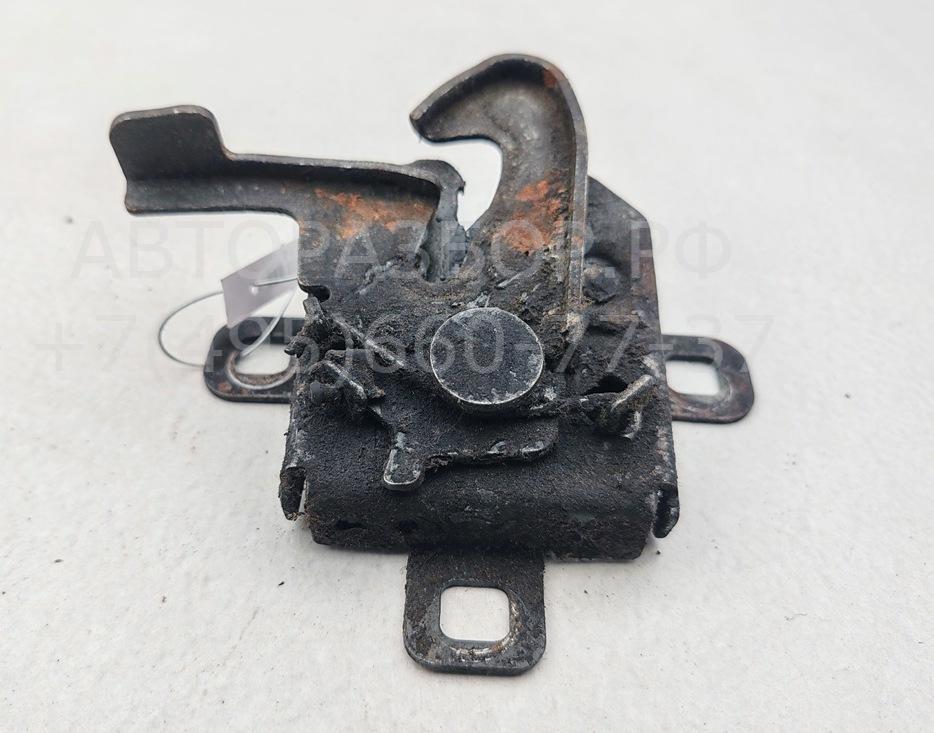 Замок капота