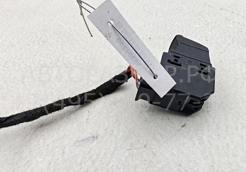 Кнопка стеклоподъемника