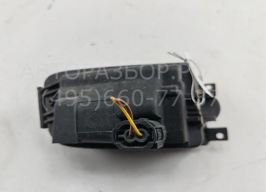 Фара противотуманная левая