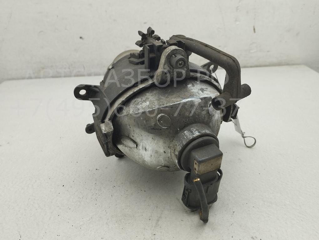 Фара противотуманная правая