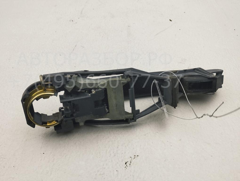 Ручка двери передней наружная правая