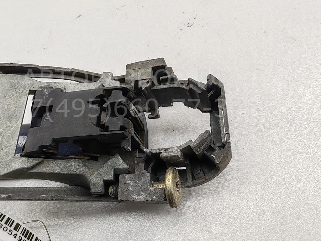 Ручка двери передней наружная правая