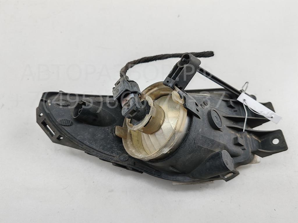 Фара противотуманная правая