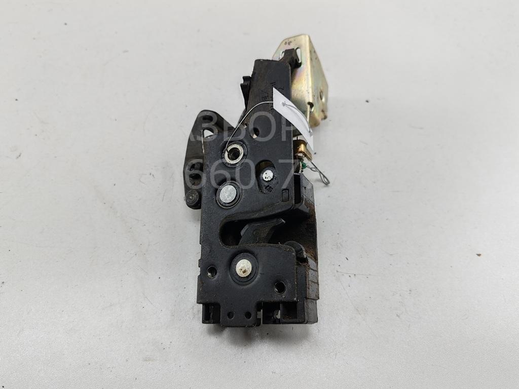 Замок двери задней левой