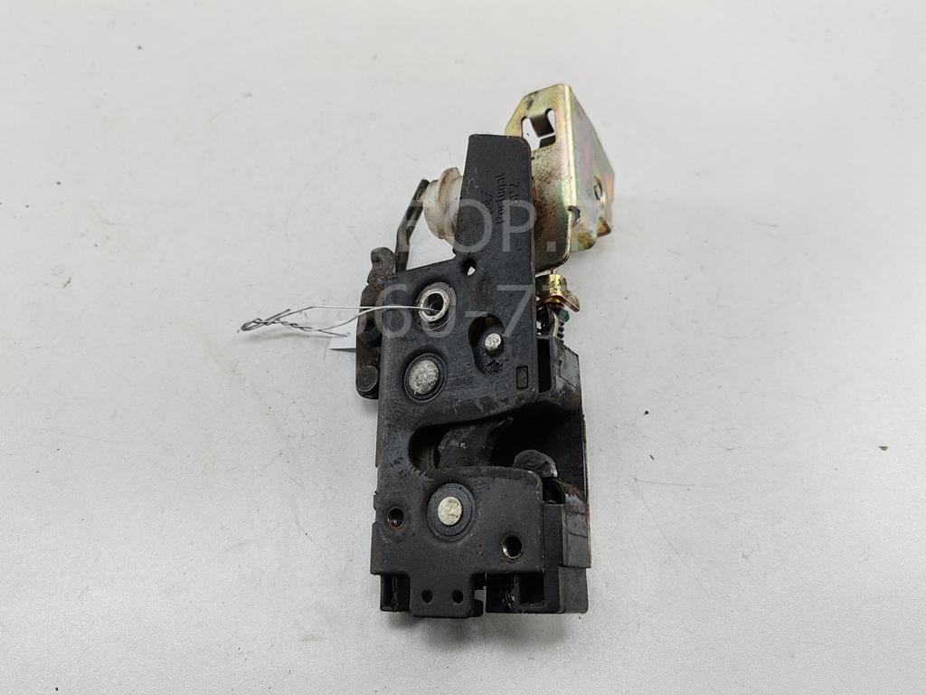 Замок двери передней левой