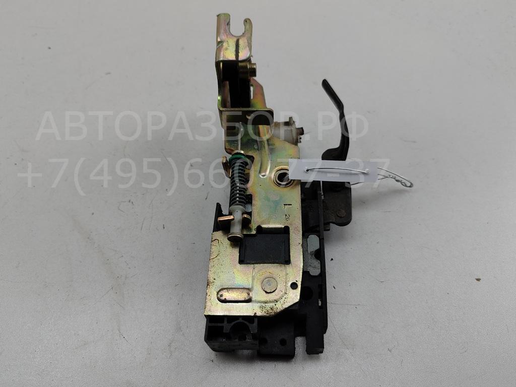 Замок двери передней левой