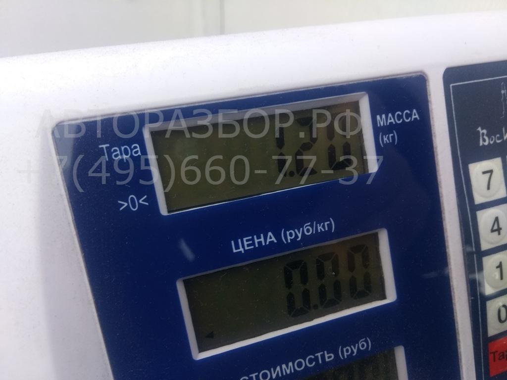 Петля крышки багажника