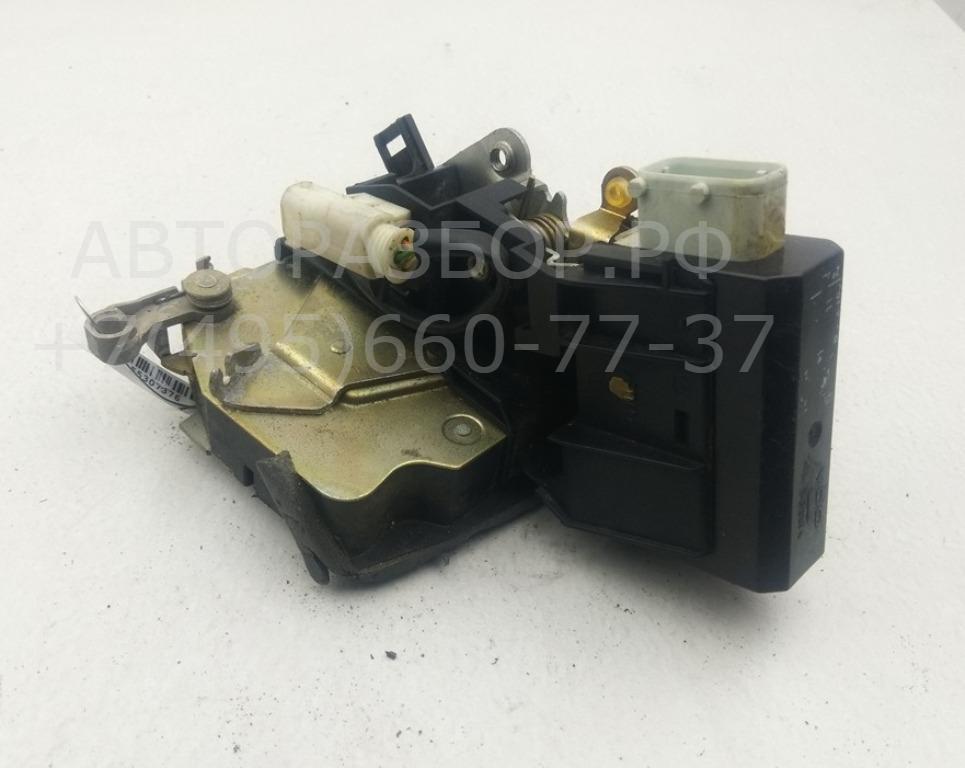 Замок двери задней левой