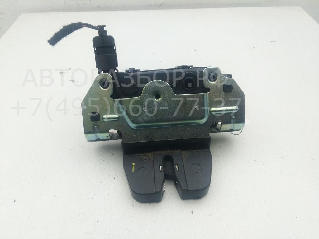 Замок багажника