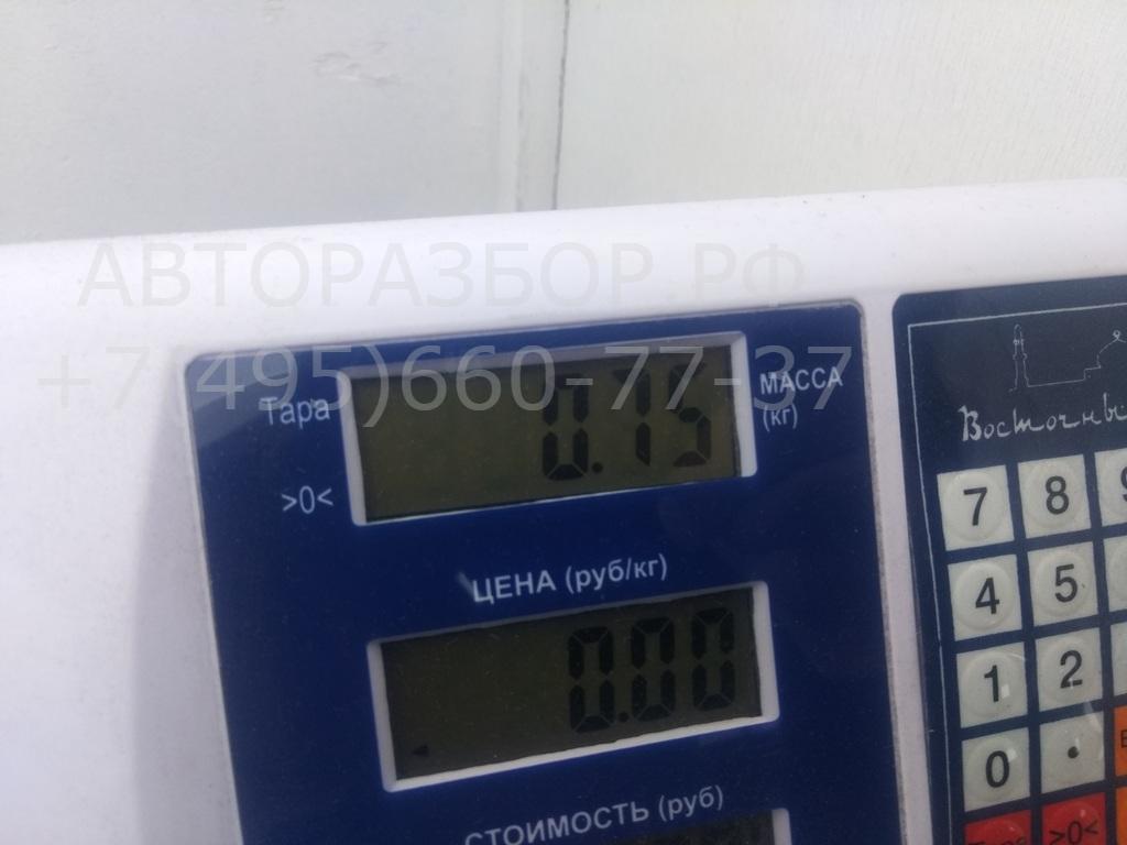 Петля крышки багажника