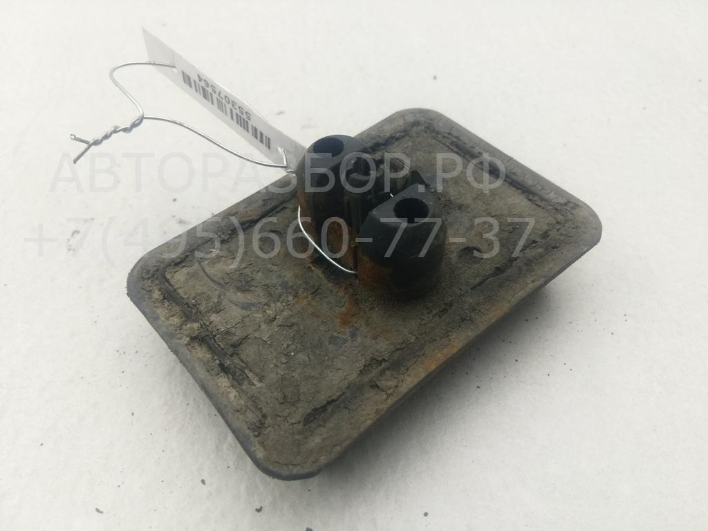 Заглушка поддомкратника