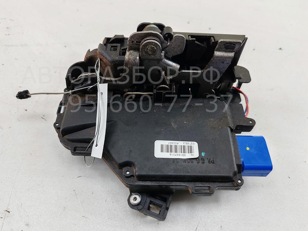 Замок двери передней левой