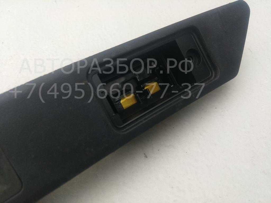 Накладка крышки багажника