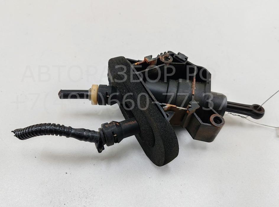 Цилиндр сцепления главный