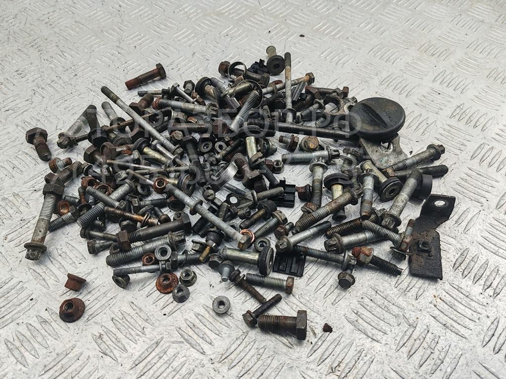 Болт коленвала