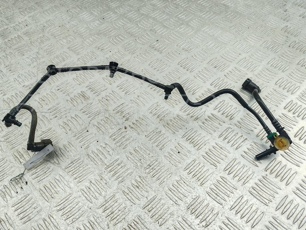 Трубка топливная