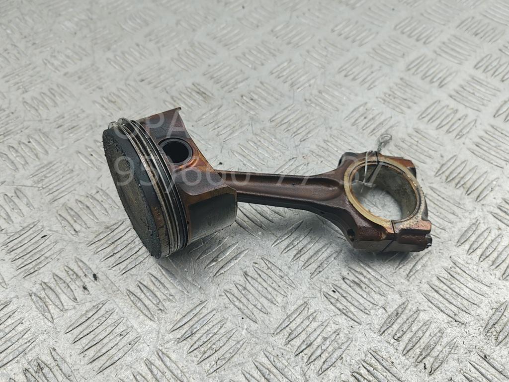 Поршень с шатуном