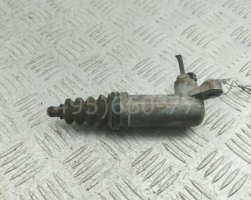 Цилиндр сцепления рабочий